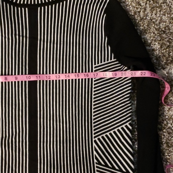 New Chico's  Cardigan Sweater Black & White - Picture 5 of 8